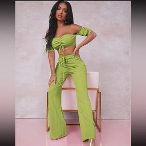 NEW 2-Piece Pants & Crop top